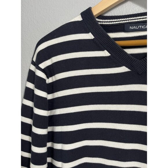 Nautica V Neck Lightweight Knit Sweater Men Size Medium Navy White Striped Logo - Picture 3 of 5